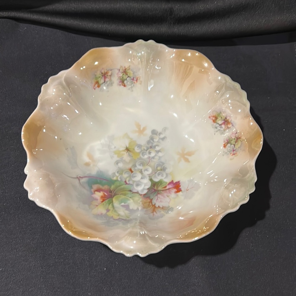9” antique Silesia Luster Ware fine bone China Grapes Prussia Germany